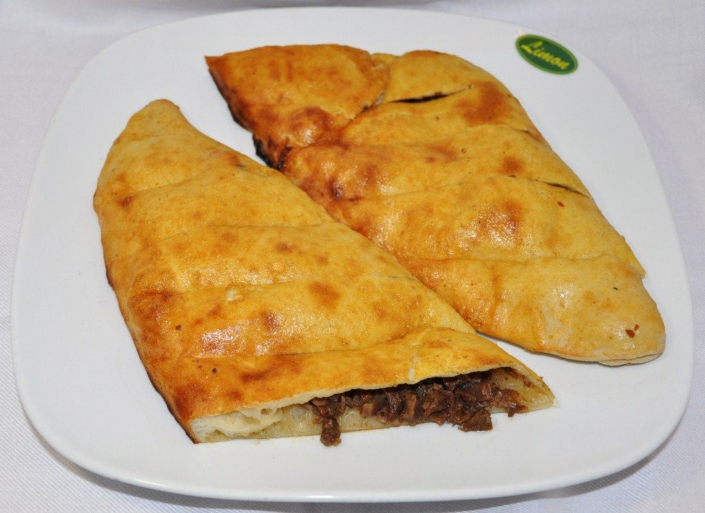 Kavurmalı Pide